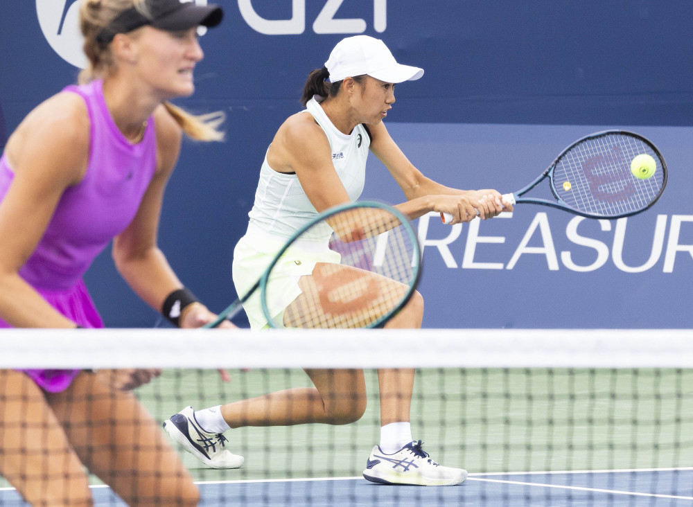 以及保持球 以及保持球