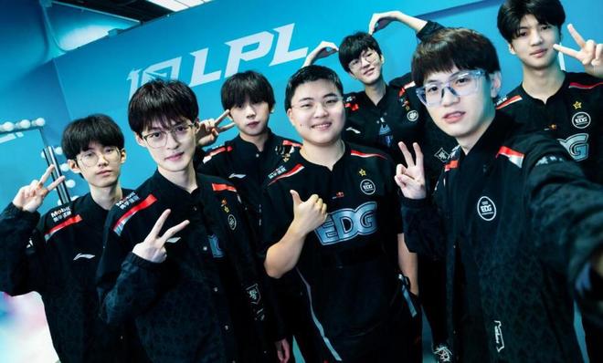 结构中占据 结构中占据